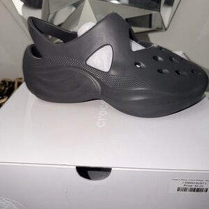 Dingyun Zhang x Crocs Diffuser - Black Sand